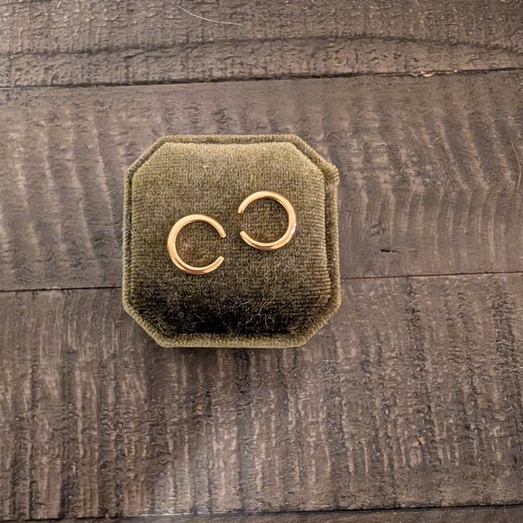 Caitlyn Minimalist Accessories - Gold Hoop Cuffs